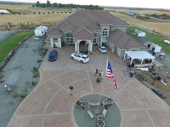 Birds eye view of home