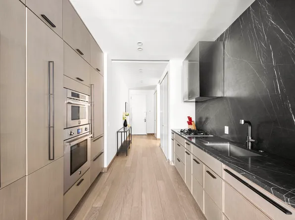 88 Lexington Avenue 504 image 3 of 16