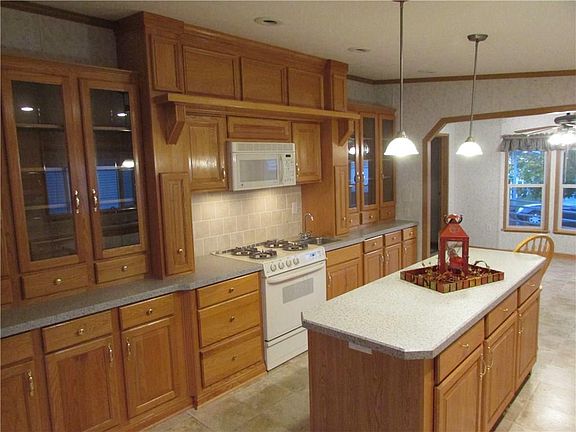 3rd image of 6297 Whispering Woods Dr
