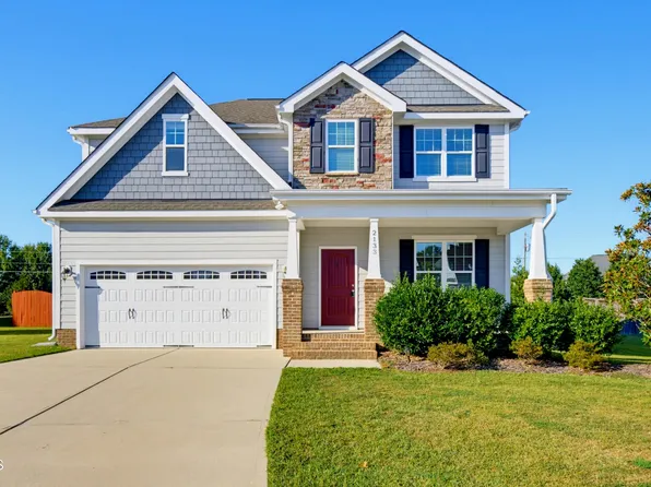 2133 Mills Crest St, Fuquay Varina, NC 27526