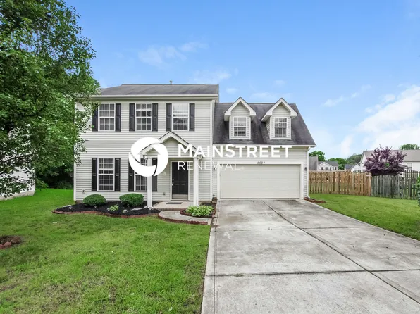 5607 Falls Ridge Ln, Charlotte, NC 28269