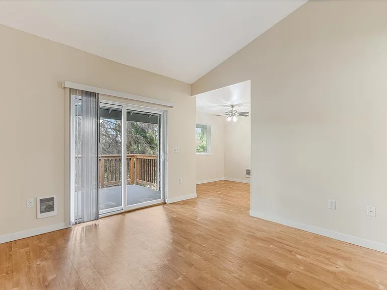 Cascade Woods Apartments — Photo 58