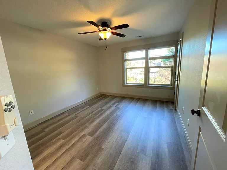 5603 NE 30th Ave — Photo 28