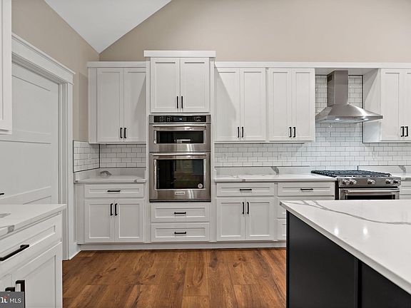 4th image of 167 Mistletoe Ln Lot 17