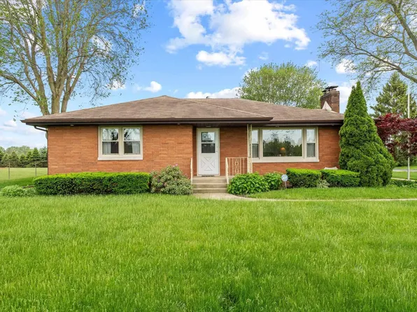 16200 Jackson Rd, Mishawaka, IN 46544