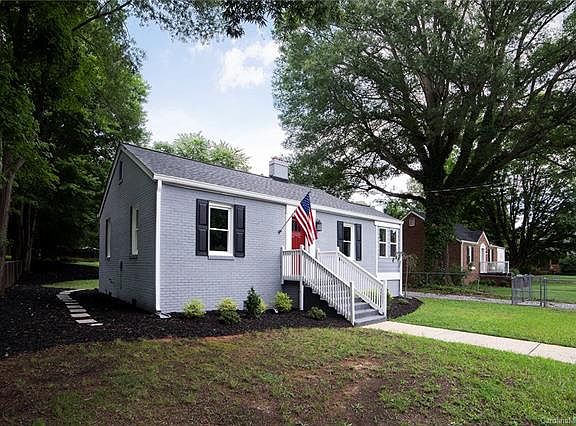 2nd image of 308 Westwood Dr
