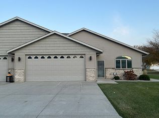 1704 Hale Dr, Albert Lea, MN 56007