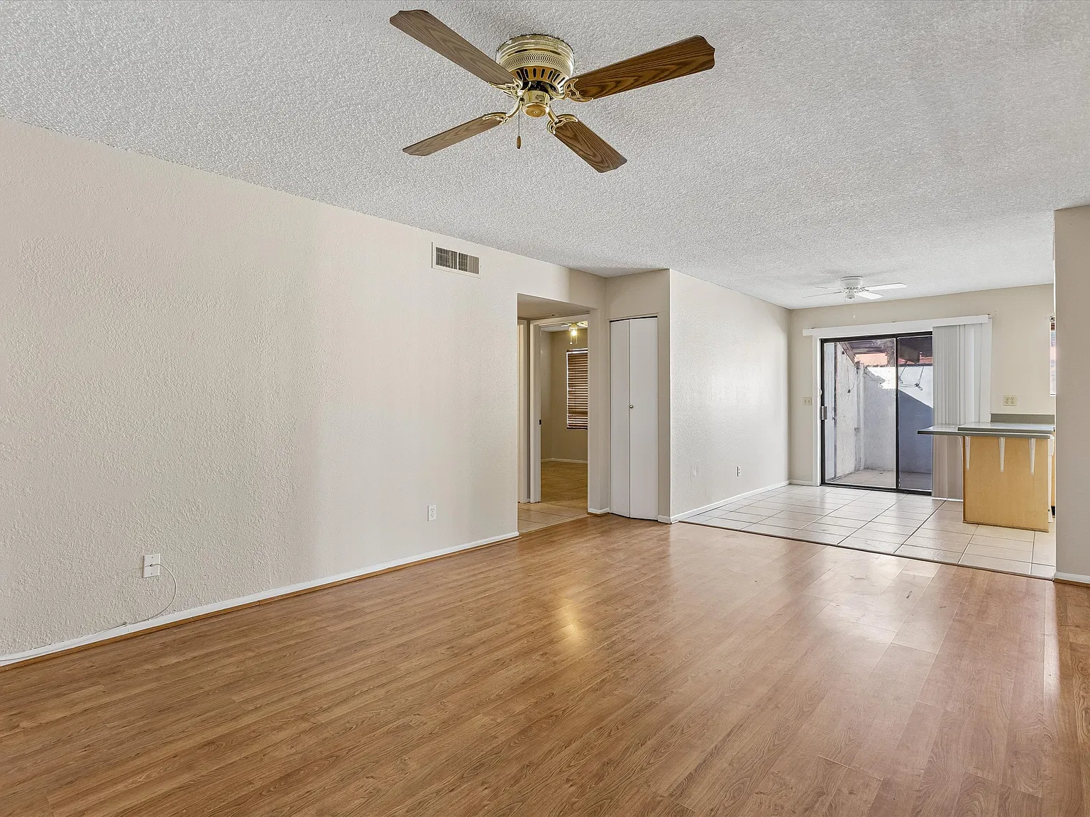 3 bed, 1110 sqft, $1,745 — Photo 1