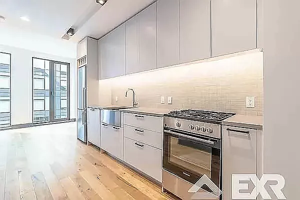 Rented by The KCI Group | media 30