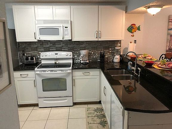 3rd image of 300 Lake Placid Ct #300