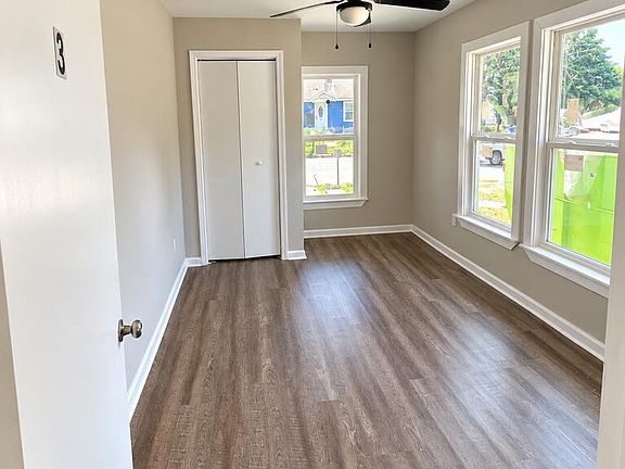 5th image of 3903 7th Ave