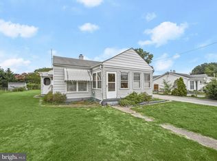 7 Bertram Dr, Glen Burnie, MD
