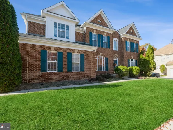 14203 Cold Harbour Dr, Accokeek, MD 20607