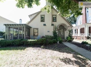 217 W 61st St, Kansas City, MO 64113