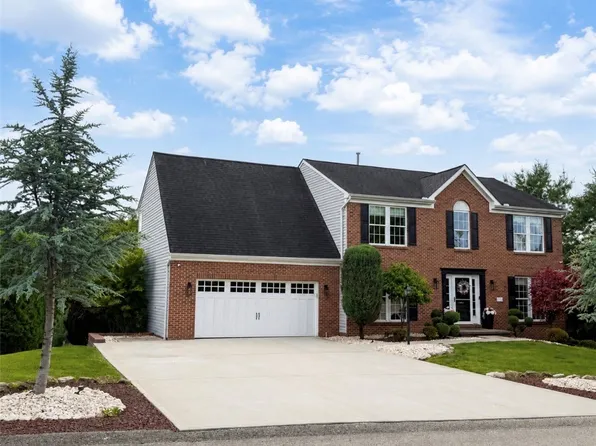 576 Rosewood St, Belle Vernon, PA 15012