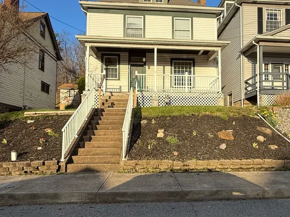 1365 5th Ave, Freedom, PA 15042