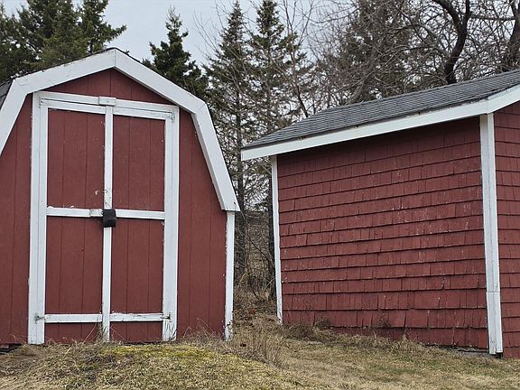 2nd image of 77 Bayfield Rd