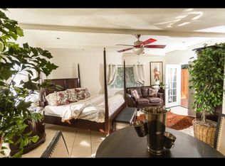 1883 Midwick Dr #2, Altadena, CA 91001