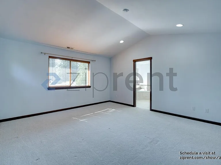 7607 NE 143rd Ct — Photo 16