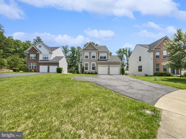 3181 Hour Glass Dr, Dumfries, VA 22026