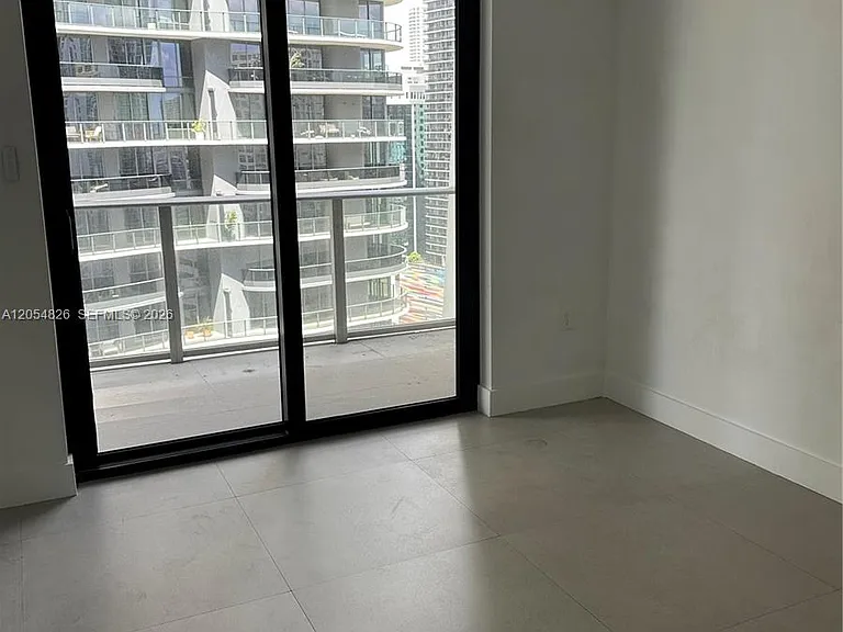 1010 Brickell Ave #2707 — Photo 5