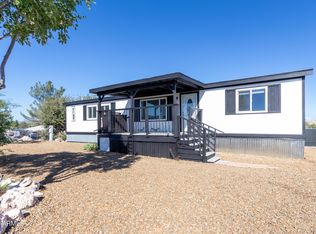 20948 E Larry Ln, Mayer, AZ 86333