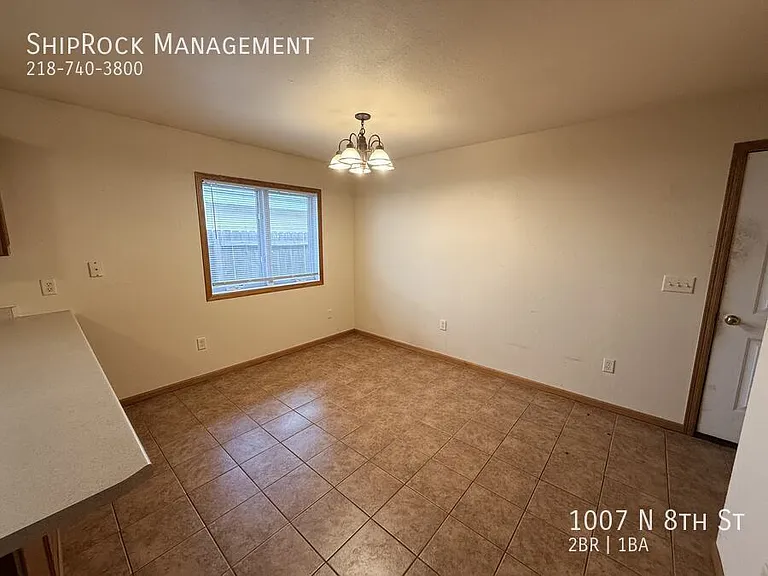 1007 N 8th St — Photo 8