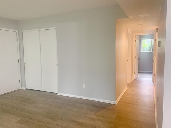 5th image of 6540 Murray Ave #4