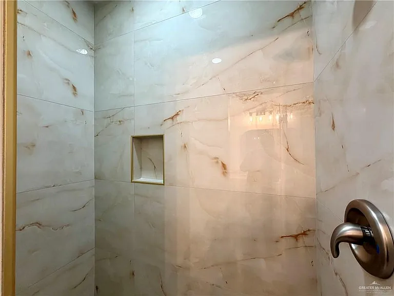 905 La Laguna Rd — Photo 15