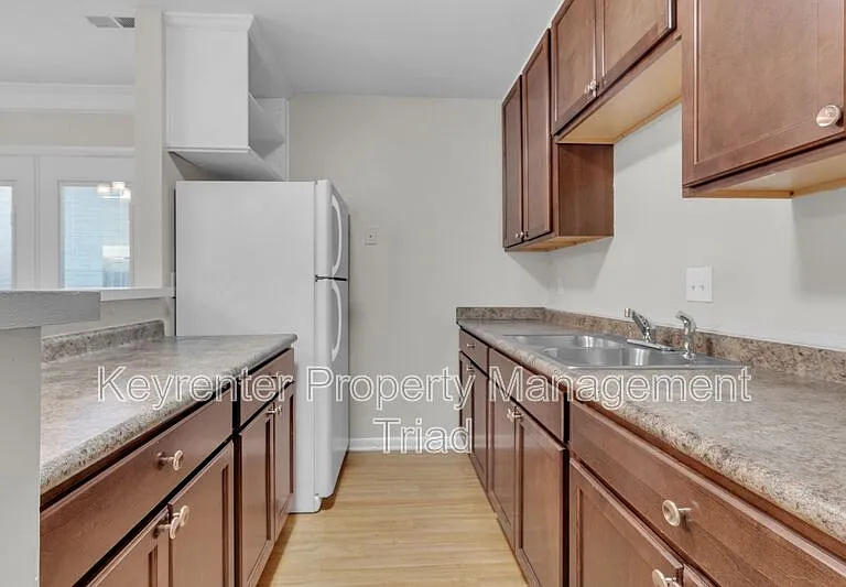 5715 E Bramblegate Rd — Photo 7