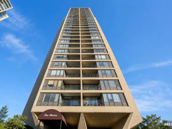 5 Horizon Rd APT 2909, Fort Lee, NJ 07024