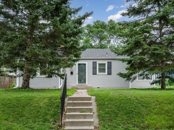 3247 Benjamin St NE, Minneapolis, MN 55418