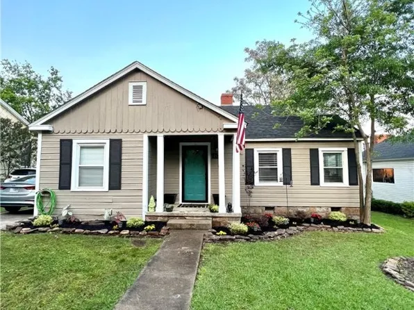 208 Cane Hill St, Van Buren, AR 72956