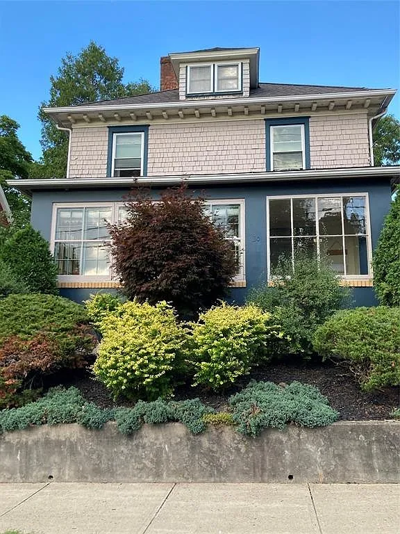 30 Chestnut St photo 1