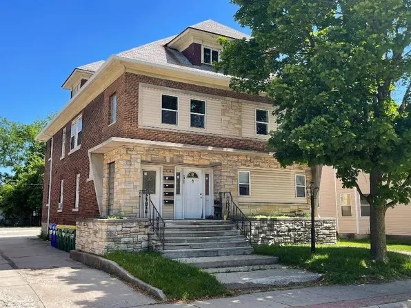 1211 E Walnut St, Green Bay, WI 54301