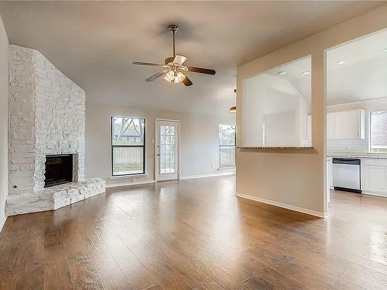 2110 Taylor Simonetti Ave — Photo 5