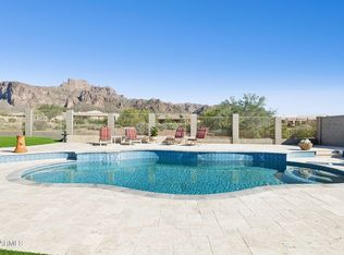 103 S Sixshooter Rd, Apache Junction, AZ 85119