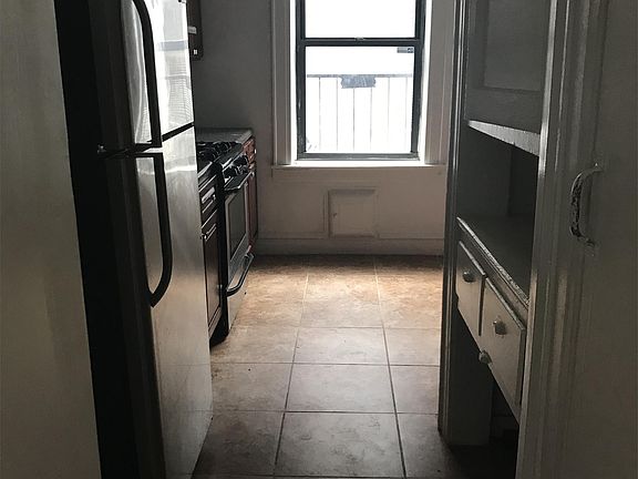 2nd image of 94 S Harrison St APT 105L