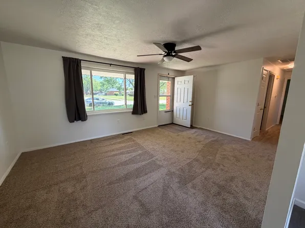 285 Lawson Ave, New Lebanon, OH 45345