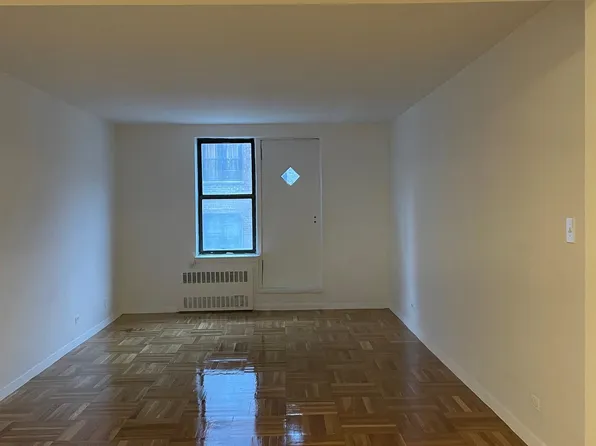 (undisclosed Address), Bronx, NY 10458