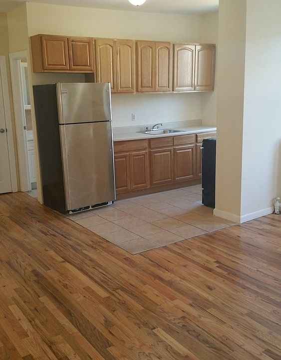 1st image of 4501 13th Ave #8