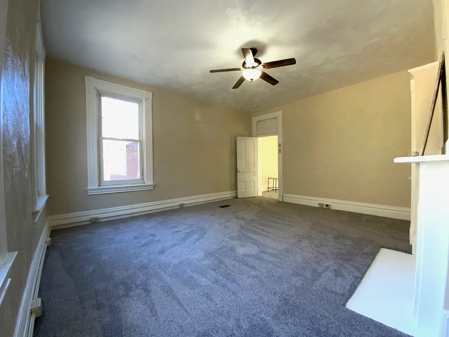 3 bed, $1,800 — Photo 3