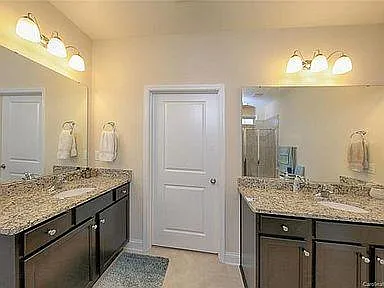 3715 Summer Haven Dr — Photo 10