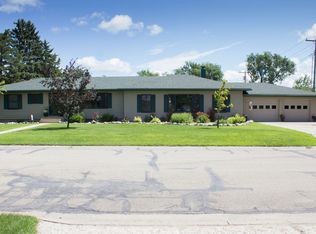 300 7th St N, Ellendale, ND 58436