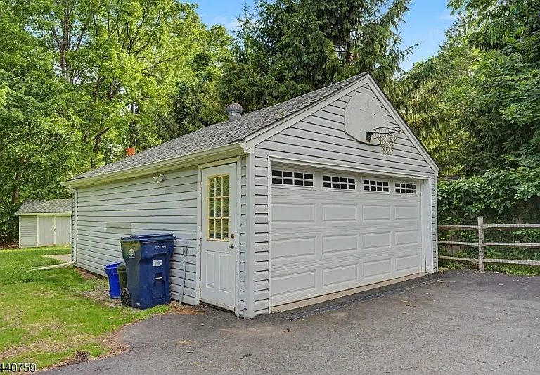 8 Oak Rd — Photo 27