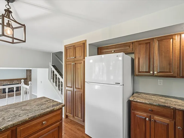 4820 W 102nd Pl — Photo 24