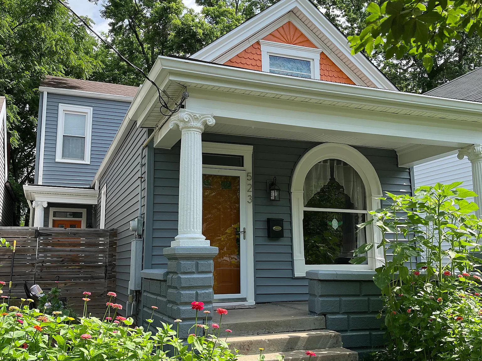 E Oak St, Louisville — Photo 1