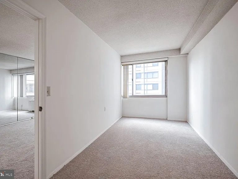 5500 Friendship Blvd #1125N — Photo 11