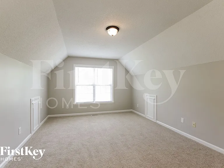 1703 Glenn Meade Dr — Photo 11
