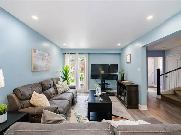 128 Fanshawe Dr, Brampton, ON L6Z 1B1